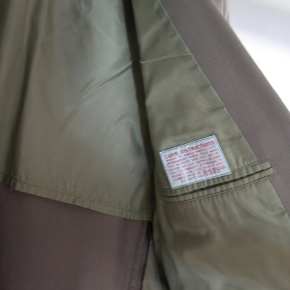 SOLD// Haspel Olive Blazer - Picture 6 of 13